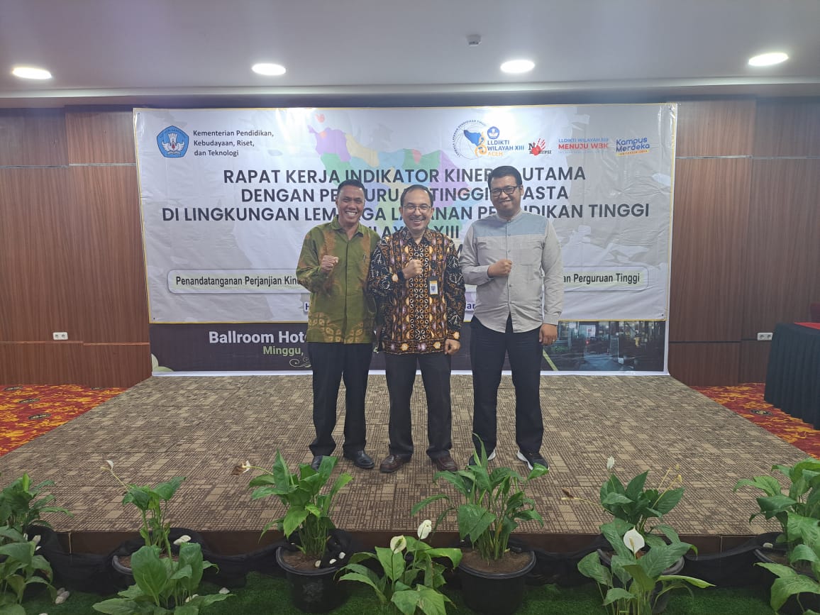 PENANDATANGANAN PAKTA INTEGRITAS DAN PERJANJIAN KINERJA TAHUN 2024 ANTARA KEPALA LLDIKTI WILAYAH XIII DENGAN REKTOR UNIVERSITAS NURUL HASANAH KUTACANE